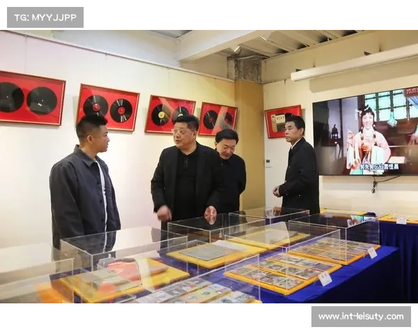 深圳万象天地CF时光博物馆首展揭幕 展示十六年经典角色手稿与冠军队服